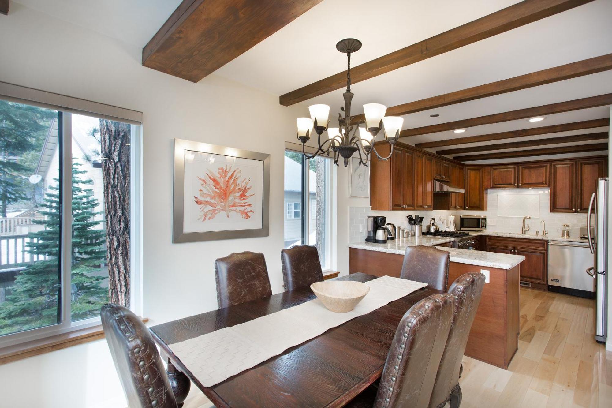 Val D'Isere At The Village By 101 Great Escapes Mammoth Lakes Room photo