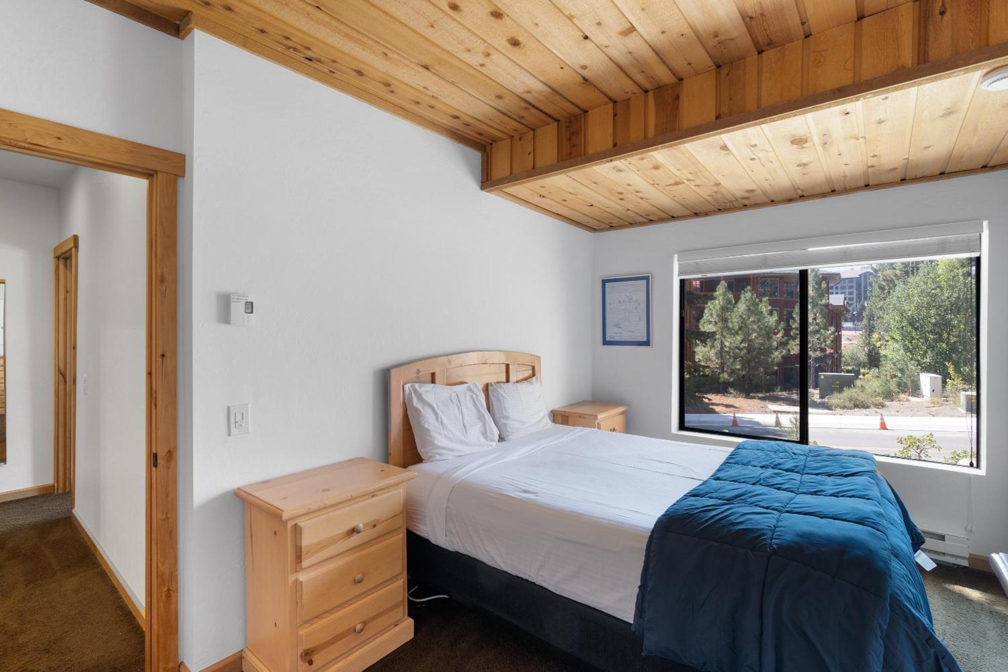Val D'Isere At The Village By 101 Great Escapes Mammoth Lakes Room photo