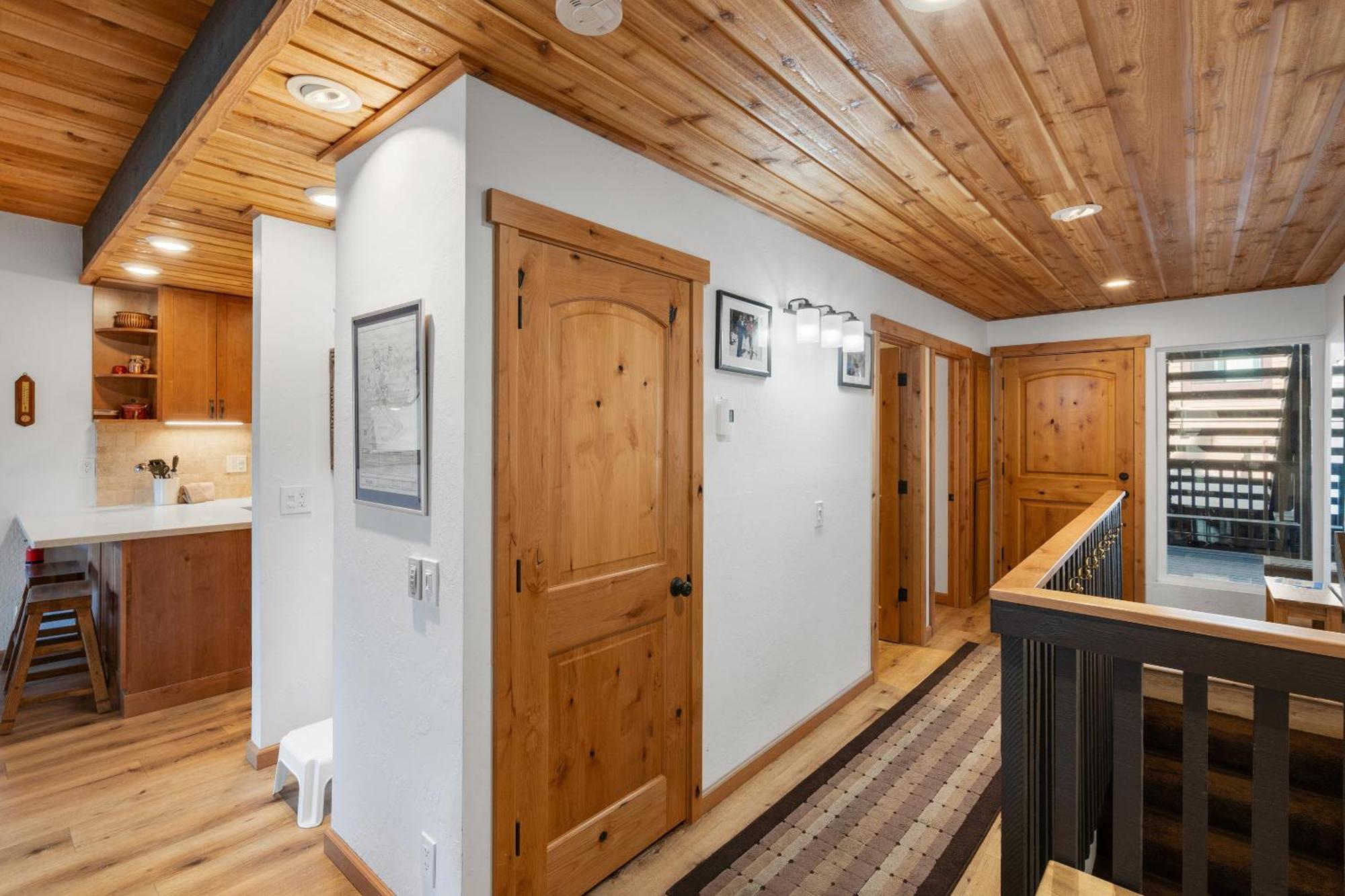 Val D'Isere At The Village By 101 Great Escapes Mammoth Lakes Room photo