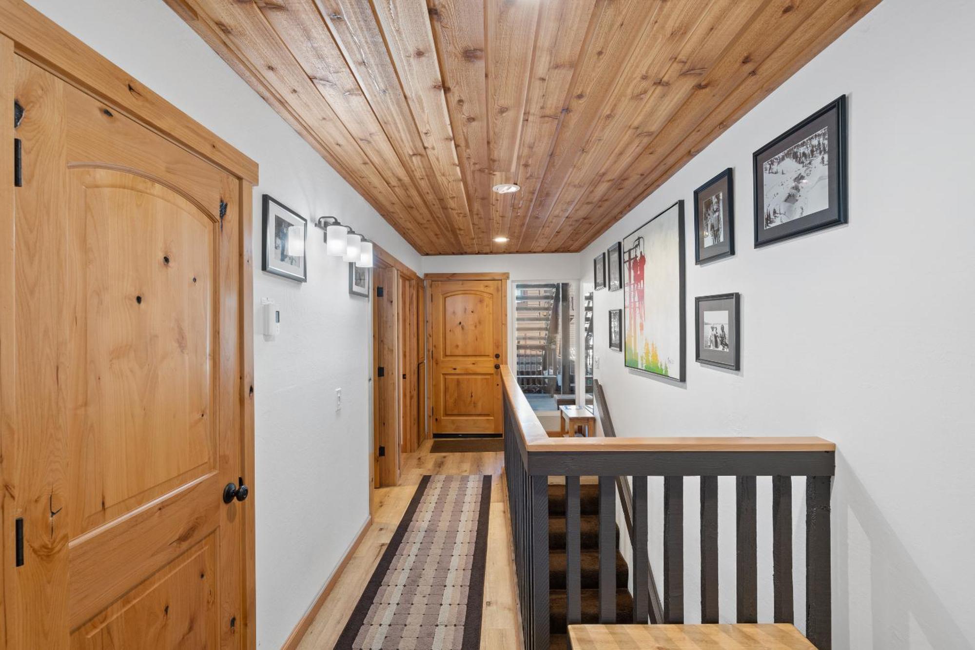 Val D'Isere At The Village By 101 Great Escapes Mammoth Lakes Room photo
