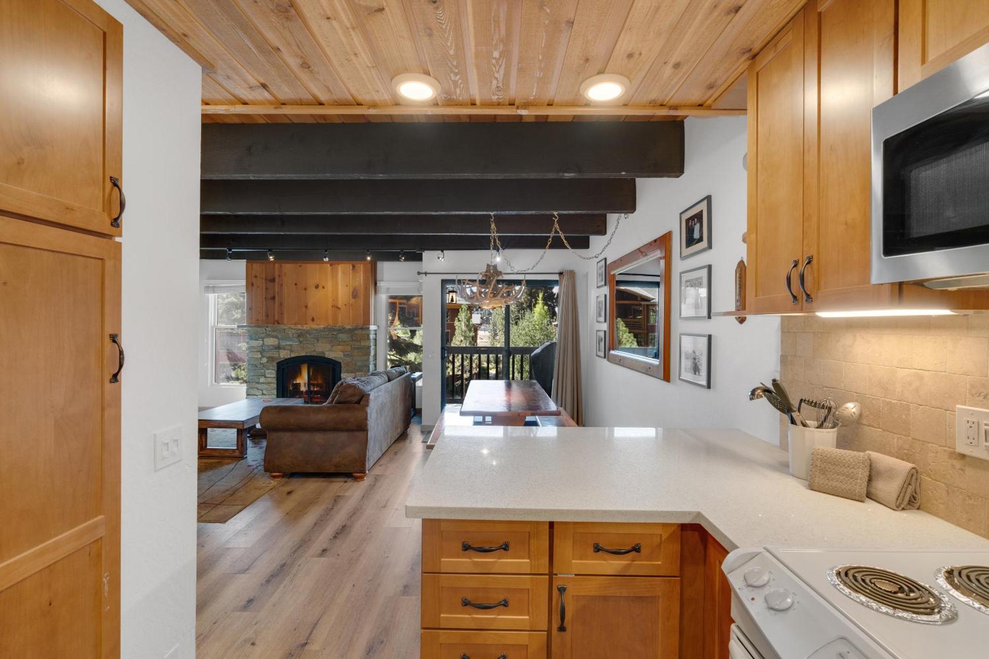 Val D'Isere At The Village By 101 Great Escapes Mammoth Lakes Room photo